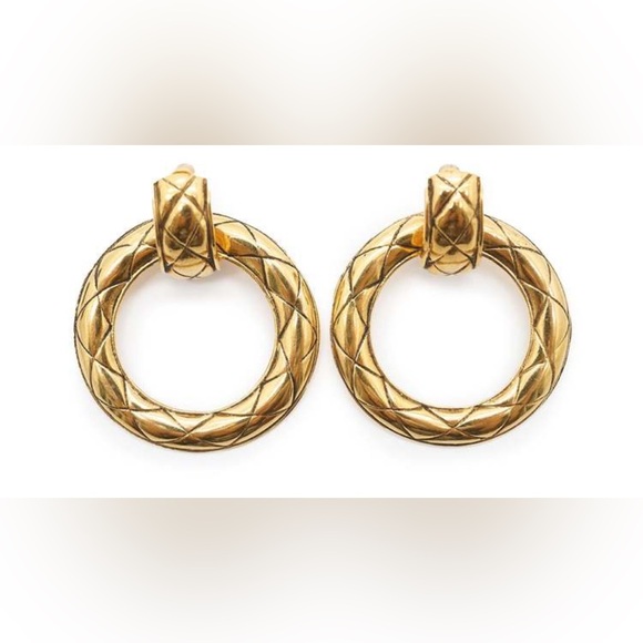Authentic Chanel Vintage Gold Plated Door Knocker Quilted Hoop Clip On Earrings